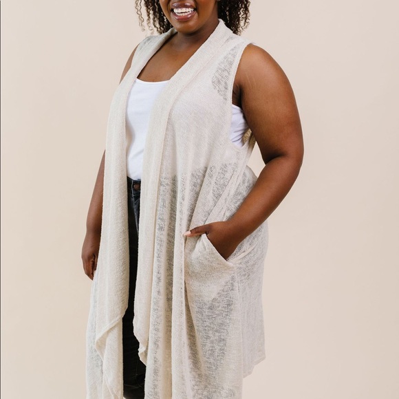 Gauzy Bohemian Cardi Vest in Taupe - Picture 7 of 11